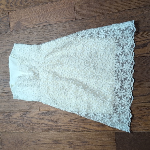 Badgley Mischka - Elegant White Floral Strapless Dress - Picture 6 of 7